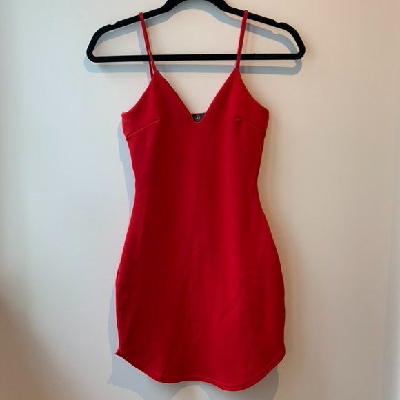 MISSGUIDED Red Bodycon Dress - Picture 2 of 5